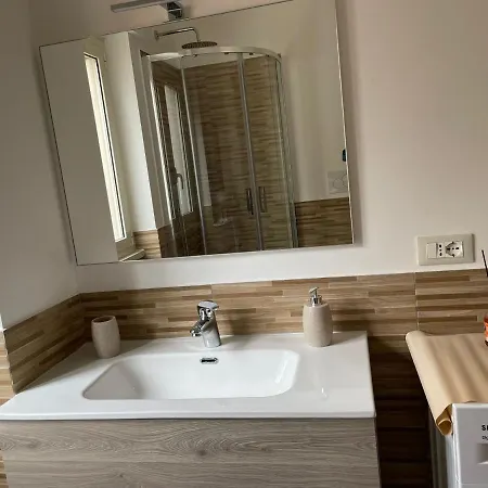 Comfort A 7 Fermate Dal Colosseo *